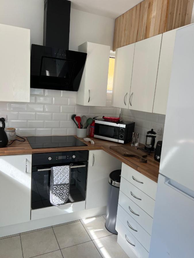 Sixty Four Apartment The Mumbles Luaran gambar